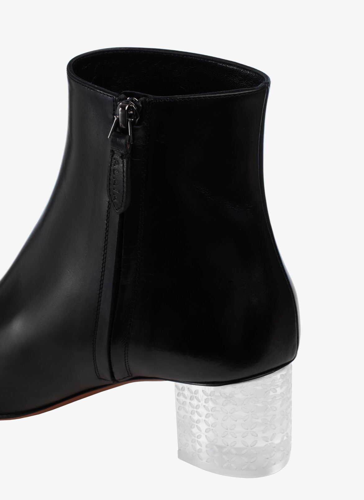 LOW BOOTS  ALAÏA BLACK LOW BOOTS